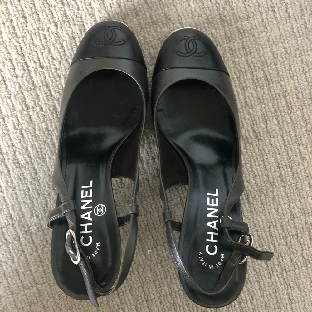 ✨Flash Sale✨Chanel CC Leather Slingback Heel - Picture 8 of 8